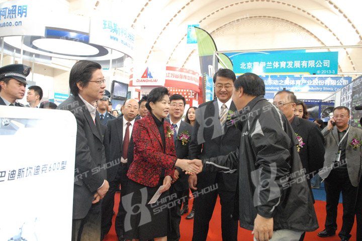 2011冬博会 - 领导巡馆（二）