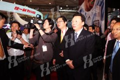 2011成都体博会 - 领导巡馆(二)